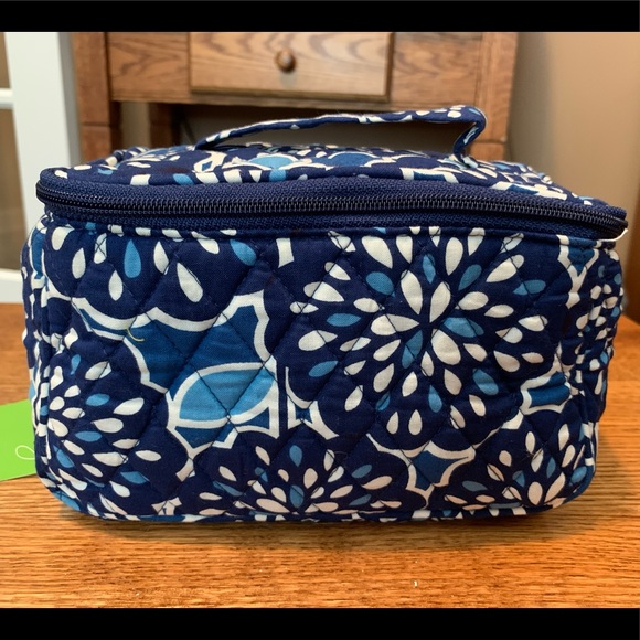 Vera Bradley Handbags - VERA BRADLEY TRAVEL COSMETIC CASE BLUE FLORAL NWT!